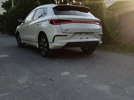 BYD E2, 2023 — 照片 3