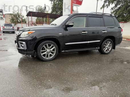 Lexus LX, 2010 — photo 5
