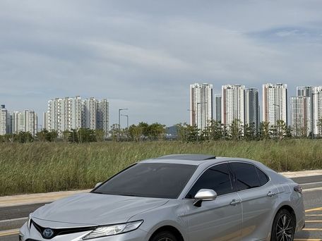 Toyota Camry, 2021 — фото 2