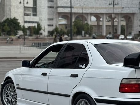 BMW 3 серии, 1993 — фото 7
