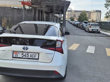 Toyota Prius, 2019 — фото 7
