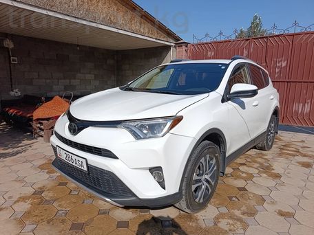 Toyota RAV4, 2018 — фото 1