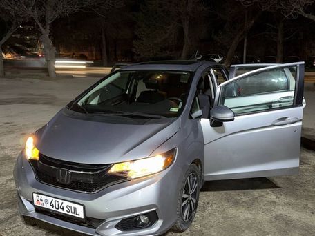 Honda Fit, 2019 — photo 1
