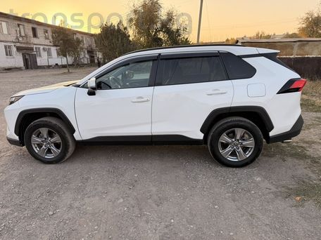 Toyota RAV4, 2022 — photo 4