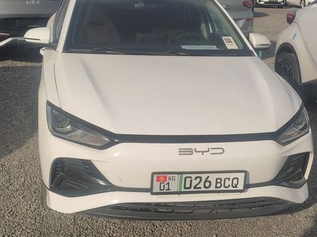 BYD E2, 2023 — 照片 1