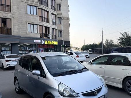 Honda Fit, 2004 — сүрөт 1
