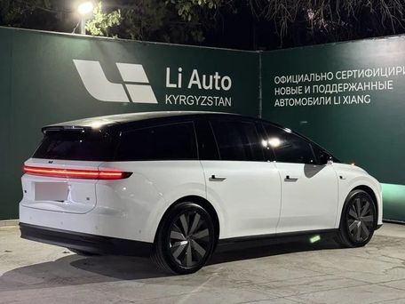 Li Auto (Lixiang) i8, 2025 — фото 2