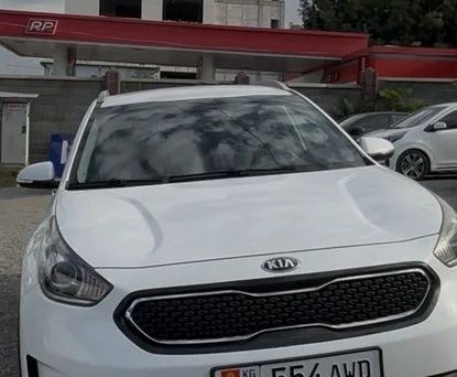Kia Niro, 2017 — photo 5