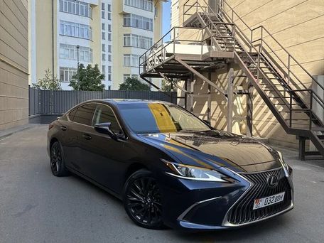 Lexus ES, 2020 — photo 1
