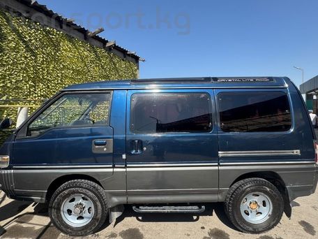 Mitsubishi Delica, 1993 — фото 4