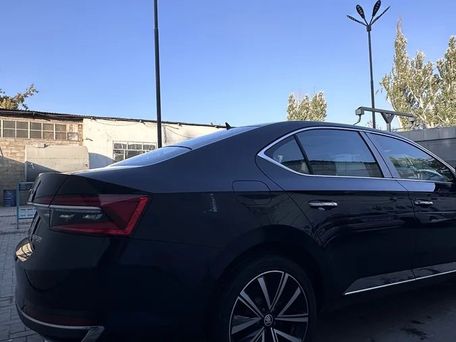 Skoda Superb, 2025 — photo 12