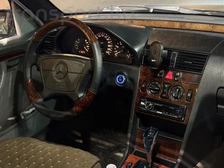 Mercedes-Benz C-Class, 1995 — photo 7