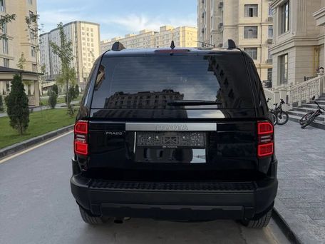 Toyota Land Cruiser Prado, 2025 — 照片 5