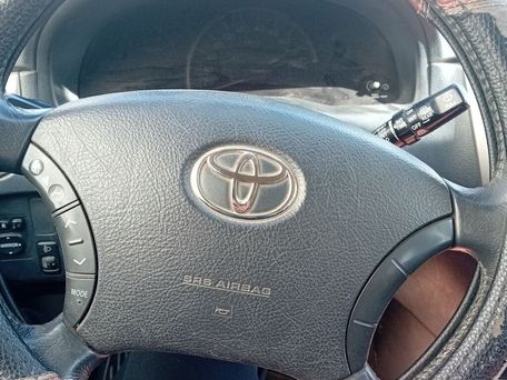 Toyota Avensis Verso, 2004 — 照片 4