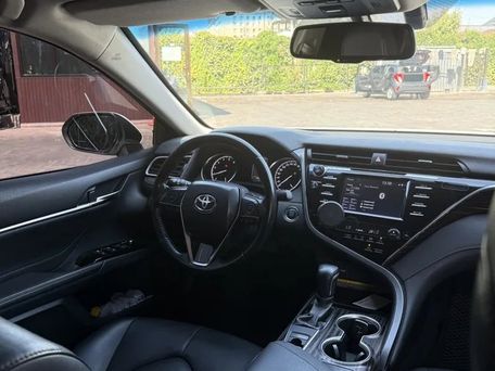 Toyota Camry, 2018 — фото 10