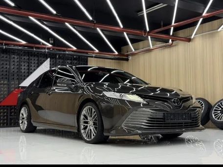 Toyota Camry, 2019 — сүрөт 1