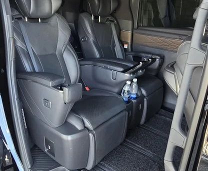 Toyota Alphard, 2023 — фото 2