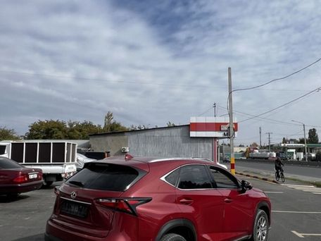 Lexus NX, 2017 — 照片 5