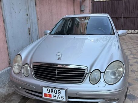 Mercedes-Benz E-Класс, 2002 — 照片 1