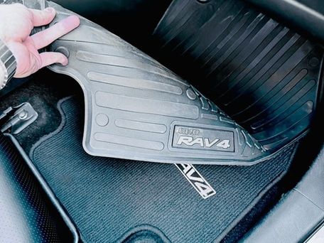 Toyota RAV4, 2019 — photo 8
