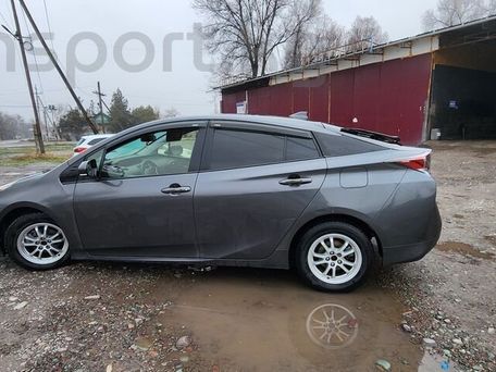 Toyota Prius, 2016 — photo 2