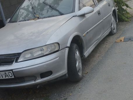 Opel Vectra, 2001 — 照片 1
