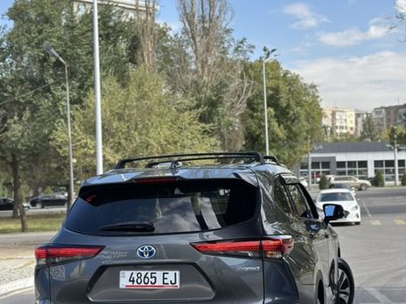 Toyota Highlander, 2021 — сүрөт 5