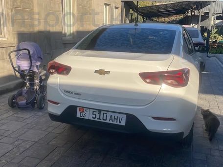 Chevrolet Onix, 2020 — photo 2