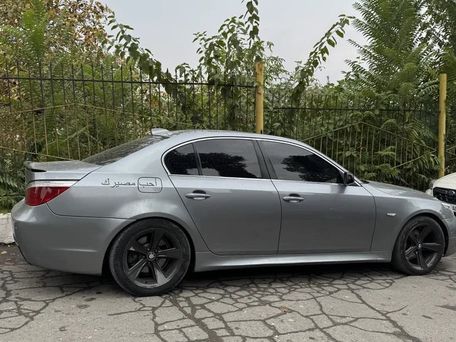 BMW 5 серии, 2005 — 照片 3