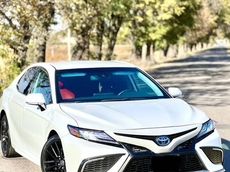 Toyota Camry, 2022 — 照片 3