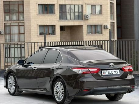 Toyota Camry, 2018 — фото 6