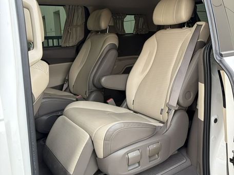 Kia Carnival, 2023 — photo 10