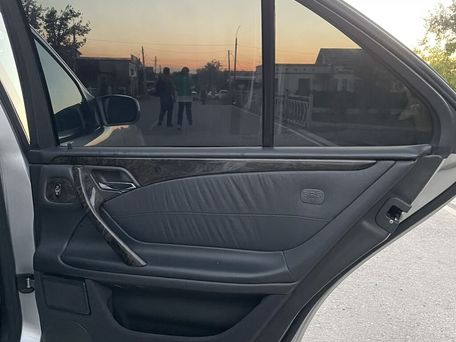Mercedes-Benz E-Класс, 2001 — 照片 12