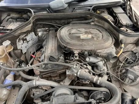 Mercedes-Benz W124, 1988 — сүрөт 8