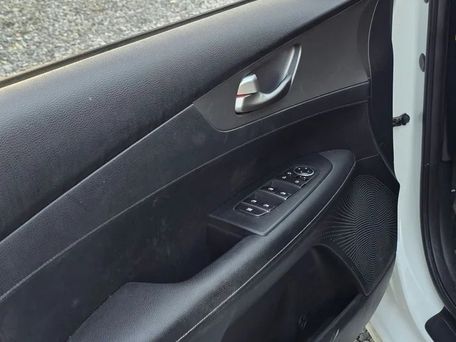 Kia K3, 2020 — photo 10