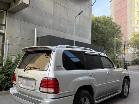 Lexus LX, 2006 — photo 1