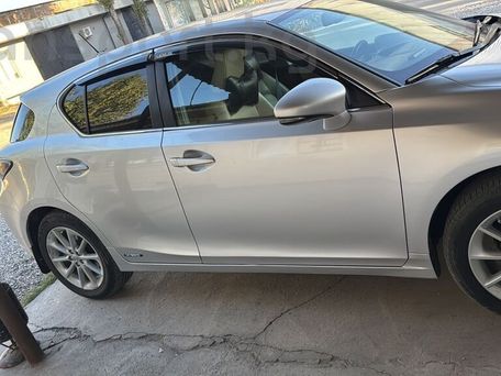 Lexus CT, 2012 — photo 2