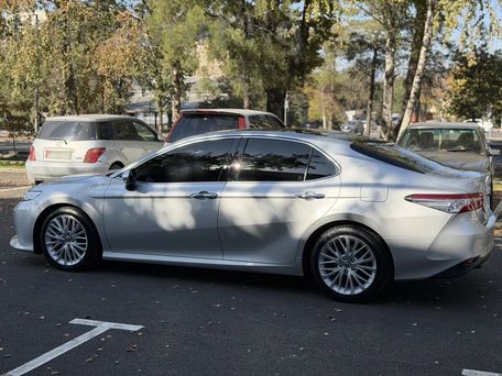 Toyota Camry, 2019 — photo 3