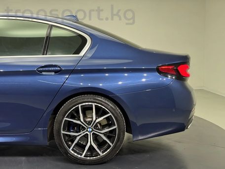 BMW 5 Series, 2020 — photo 12
