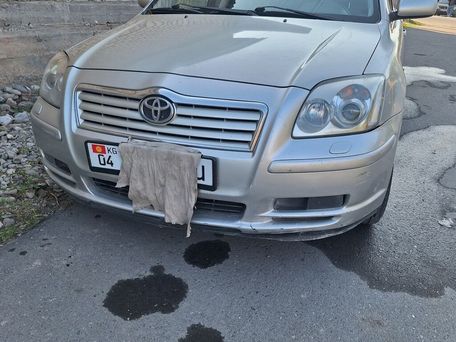 Toyota Avensis, 2004 — 照片 2