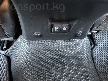 Toyota Camry, 2019 — 照片 8