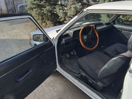 Mazda 323, 1983 — сүрөт 5