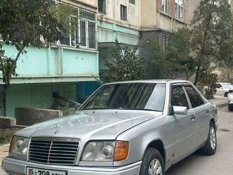 Mercedes-Benz W124, 1992 — фото 1
