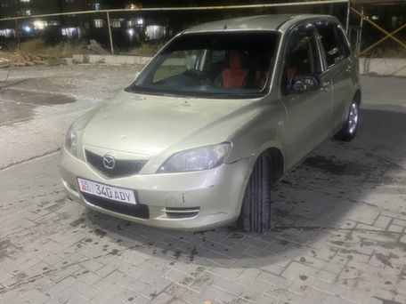 Mazda Demio, 2003 — 照片 2