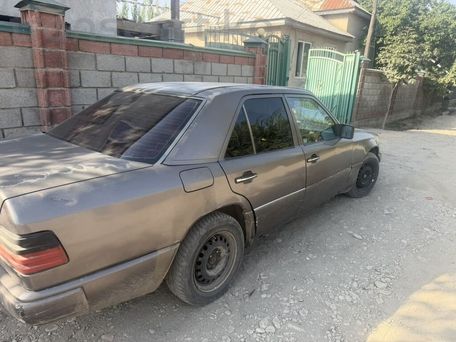 Mercedes-Benz W124, 1992 — 照片 5