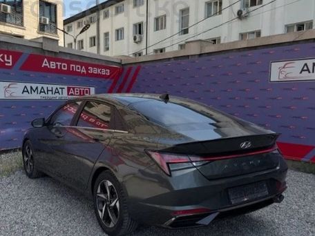 Hyundai Avante, 2021 — 照片 2