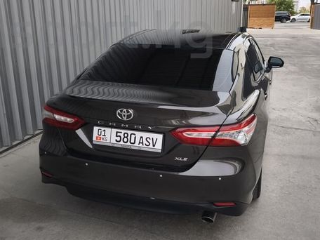 Toyota Camry, 2018 — 照片 3