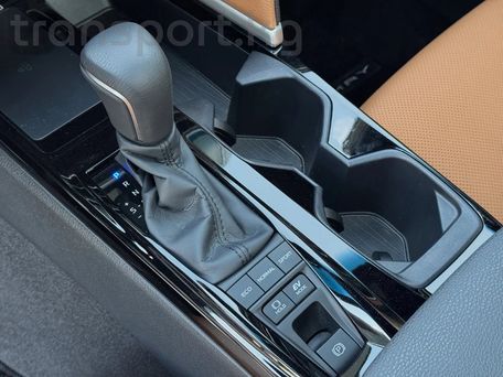 Toyota Camry, 2026 — 照片 8