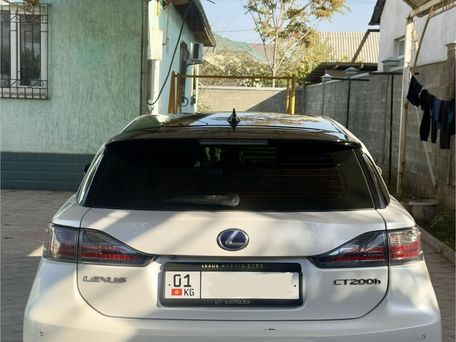 Lexus CT, 2014 — photo 2
