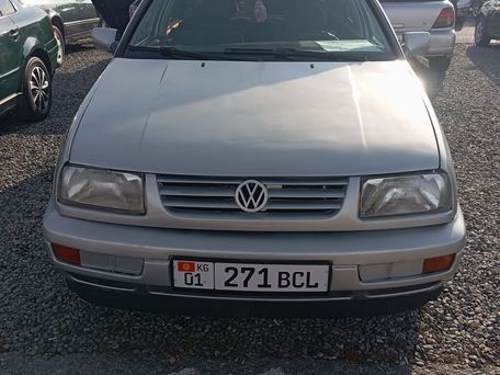 Volkswagen Vento, 1996 — 照片 3